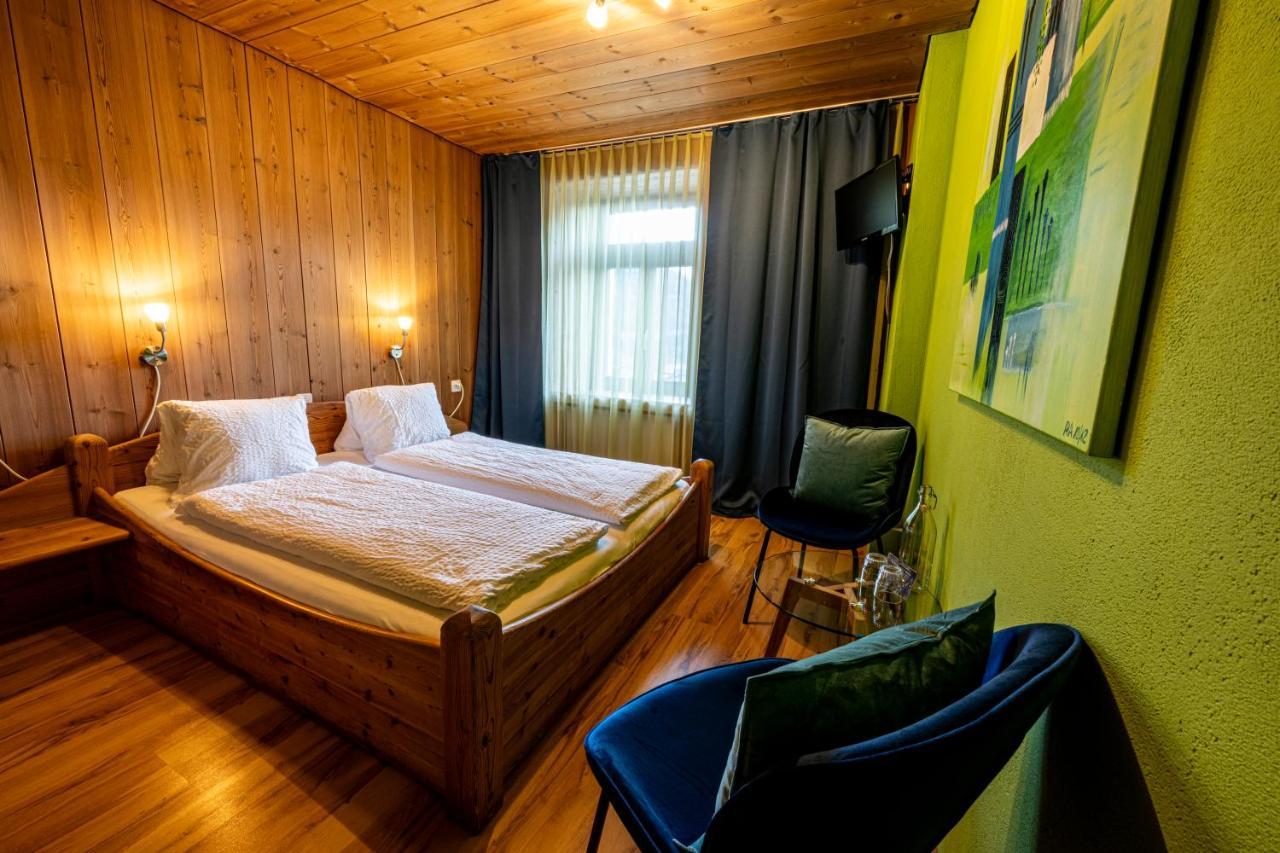 Curuna Hotel-Garni B&B Hotel 2*