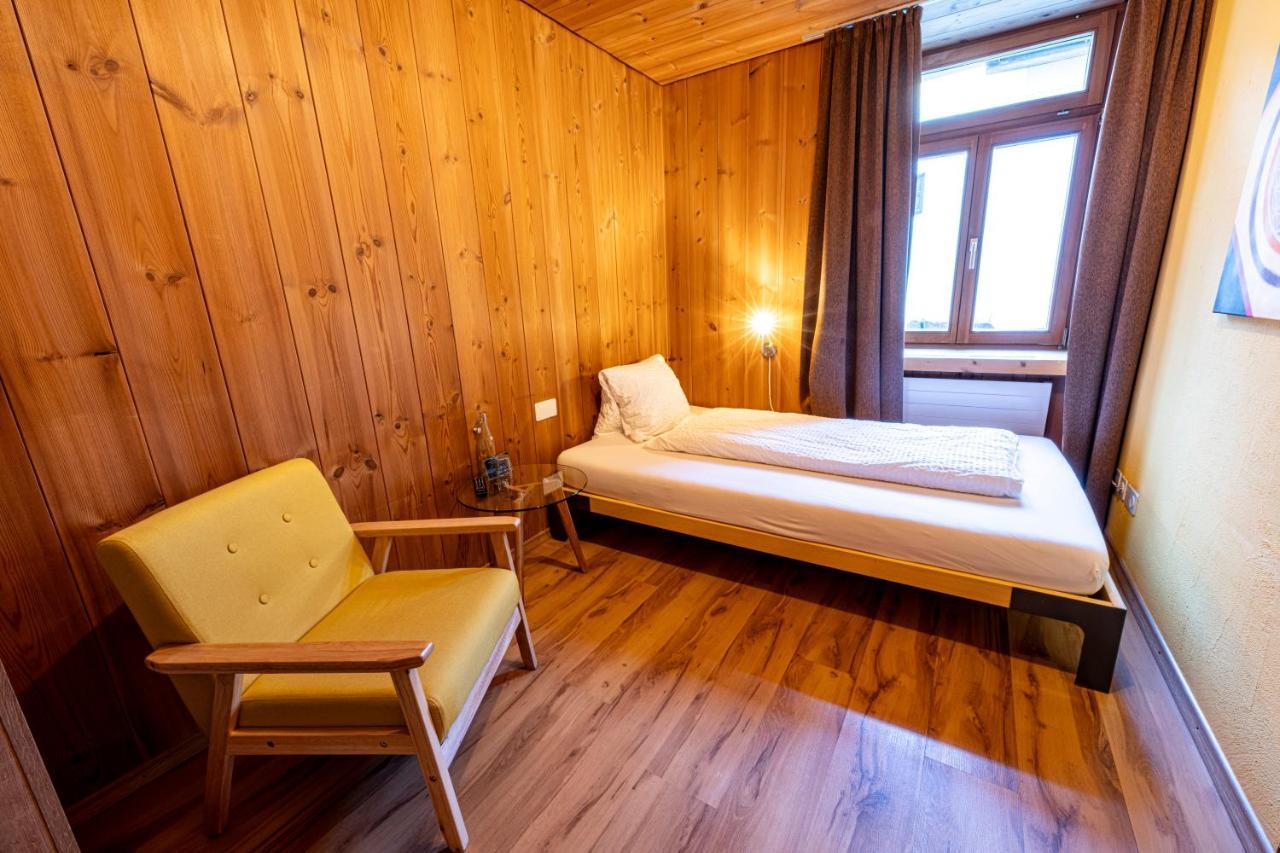 Hotel Curuna Hotel-Garni B&B 2*